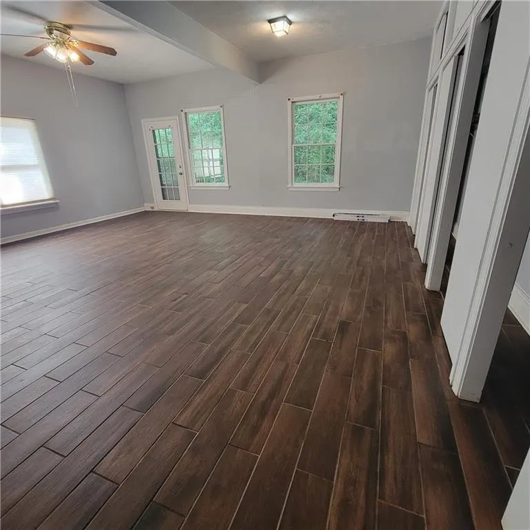 2278 valley Drive Snellville, GA 30078