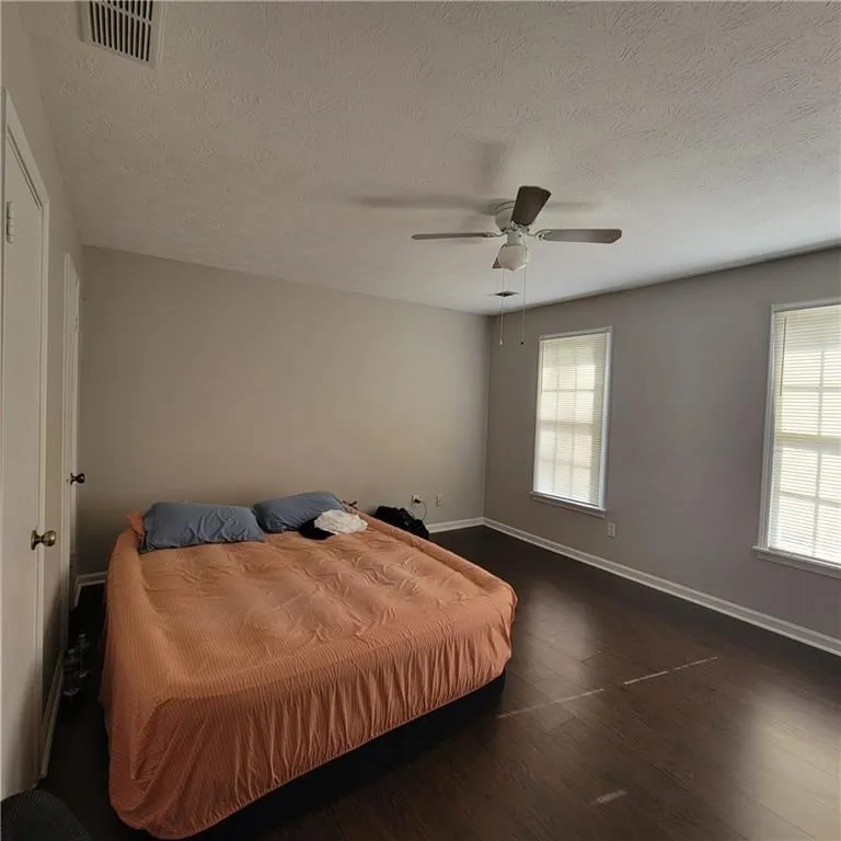 2278 valley Drive Snellville, GA 30078