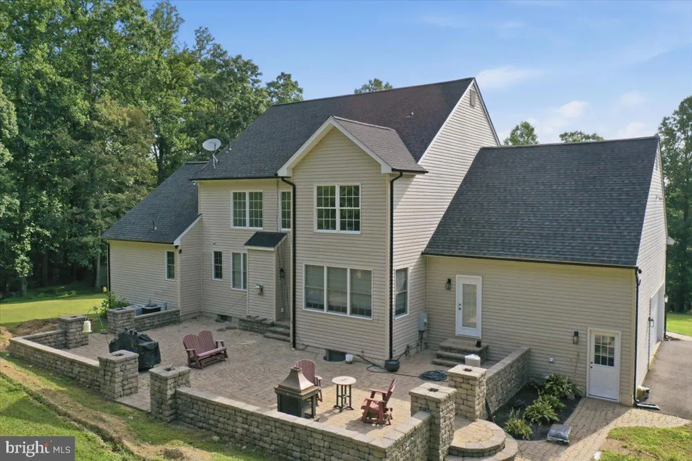 6178 JOHN BARTON PAYNE ROAD Marshall, VA 20115