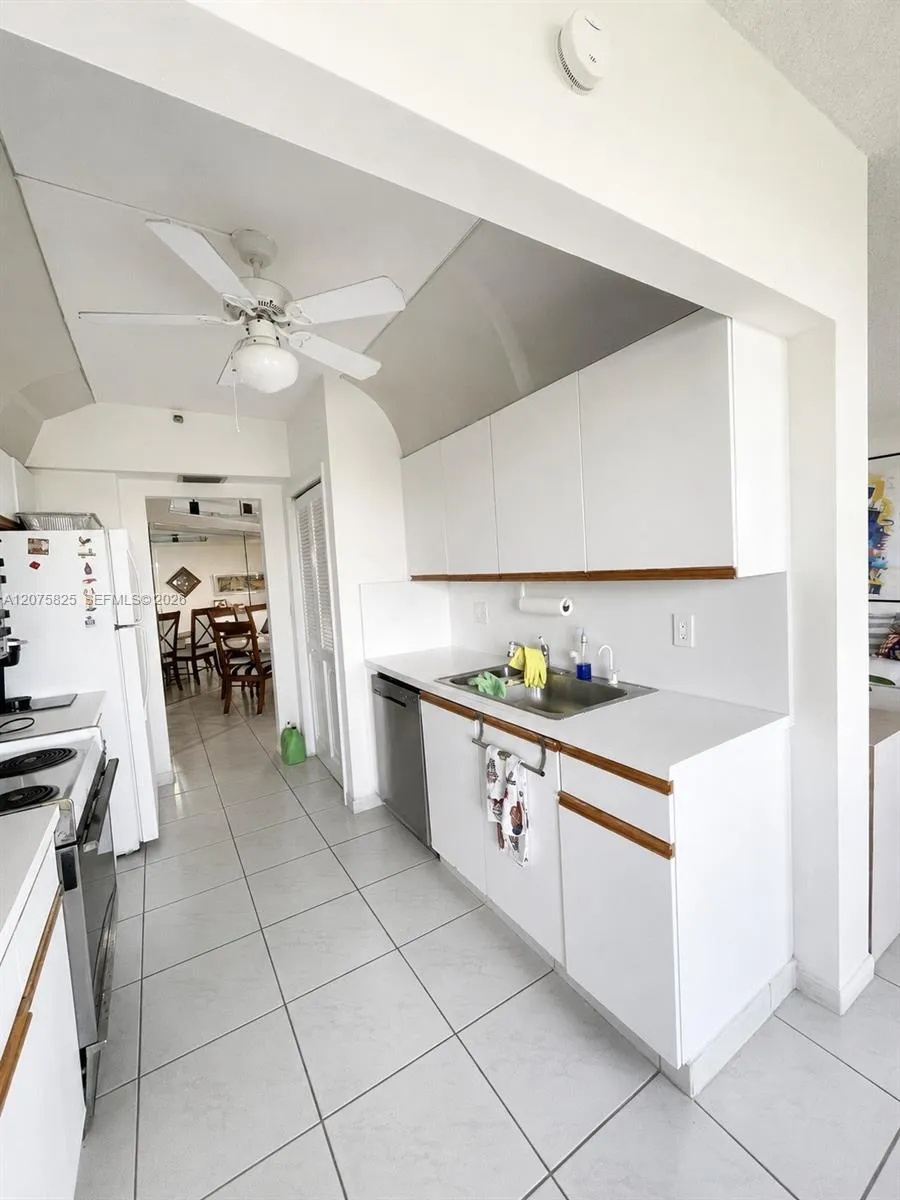 7300 Radice Ct #503 Lauderhill, FL 33319
