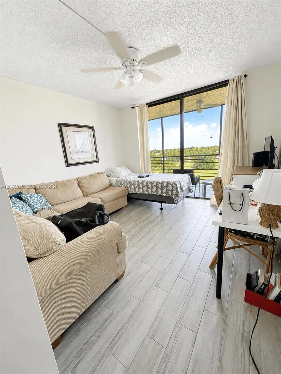 7300 Radice Ct #503 Lauderhill, FL 33319