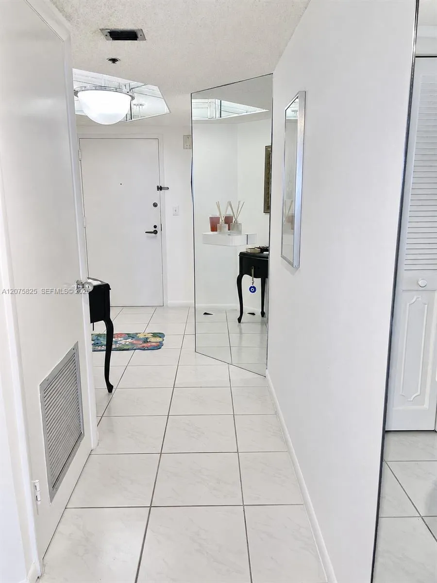 7300 Radice Ct #503 Lauderhill, FL 33319