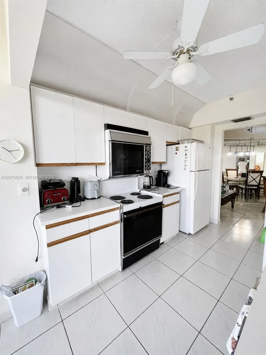 7300 Radice Ct #503 Lauderhill, FL 33319