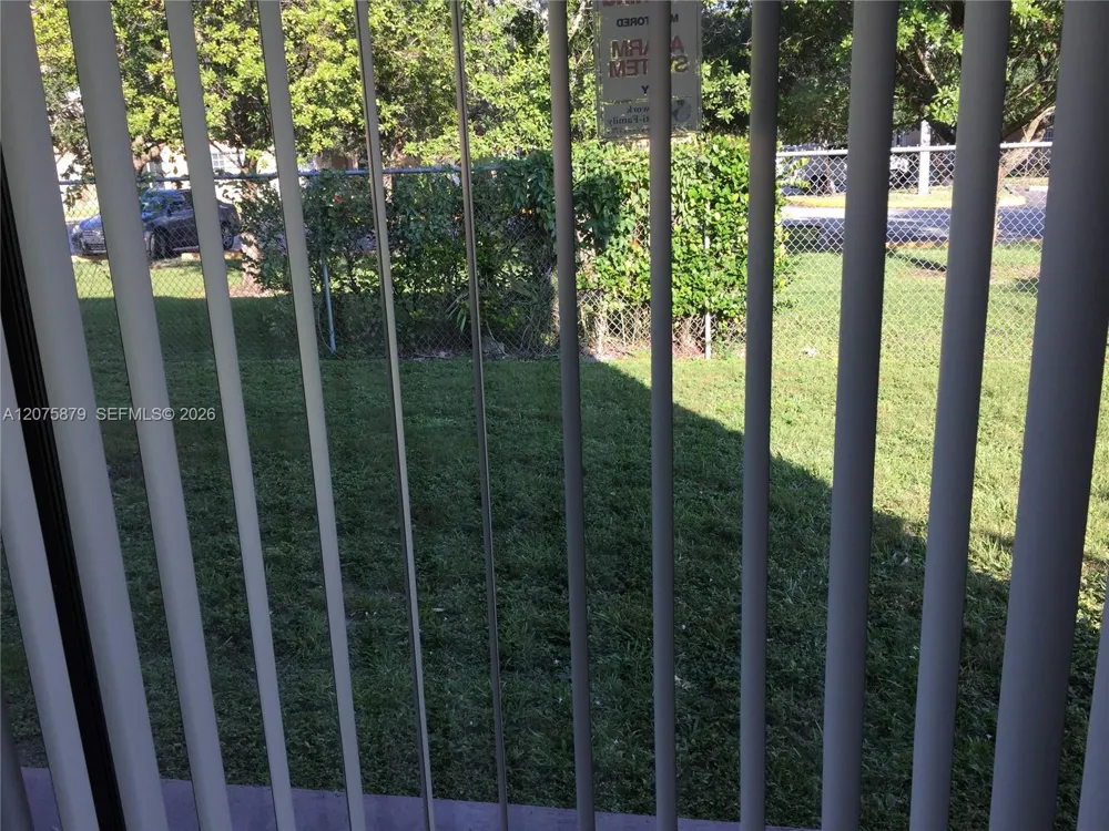 7095 NW 179th St #112 Hialeah, FL 33015