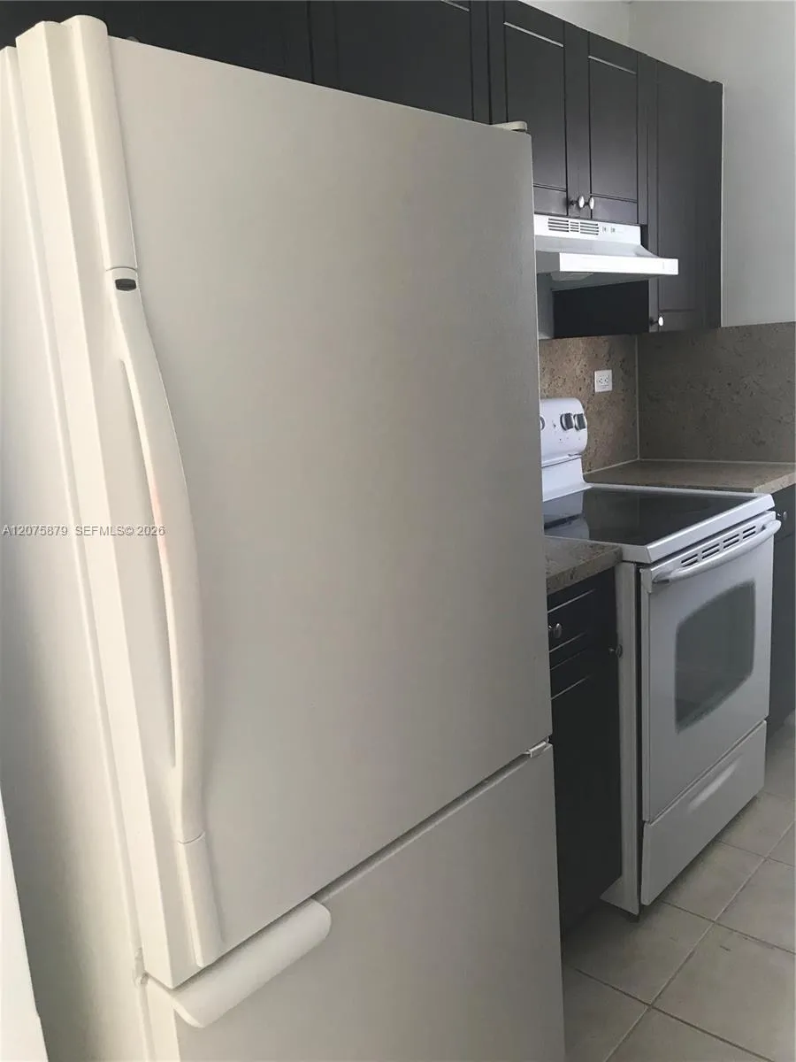 7095 NW 179th St #112 Hialeah, FL 33015