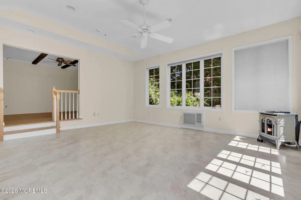 29 Meadowbrook Drive Howell, NJ 07731