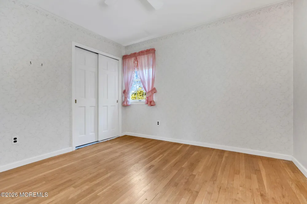 29 Meadowbrook Drive Howell, NJ 07731