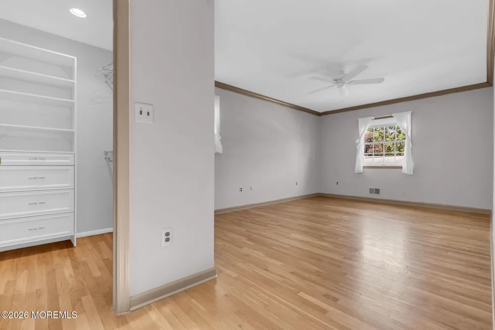 29 Meadowbrook Drive Howell, NJ 07731