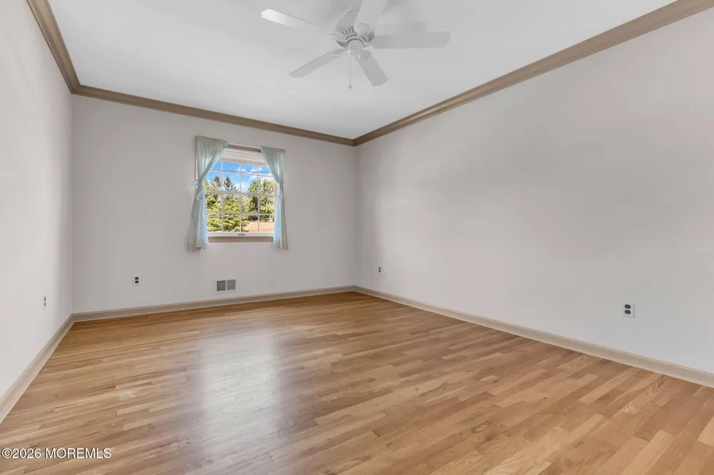 29 Meadowbrook Drive Howell, NJ 07731
