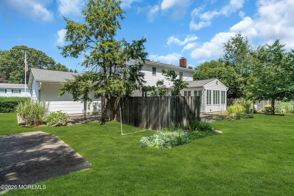 29 Meadowbrook Drive Howell, NJ 07731