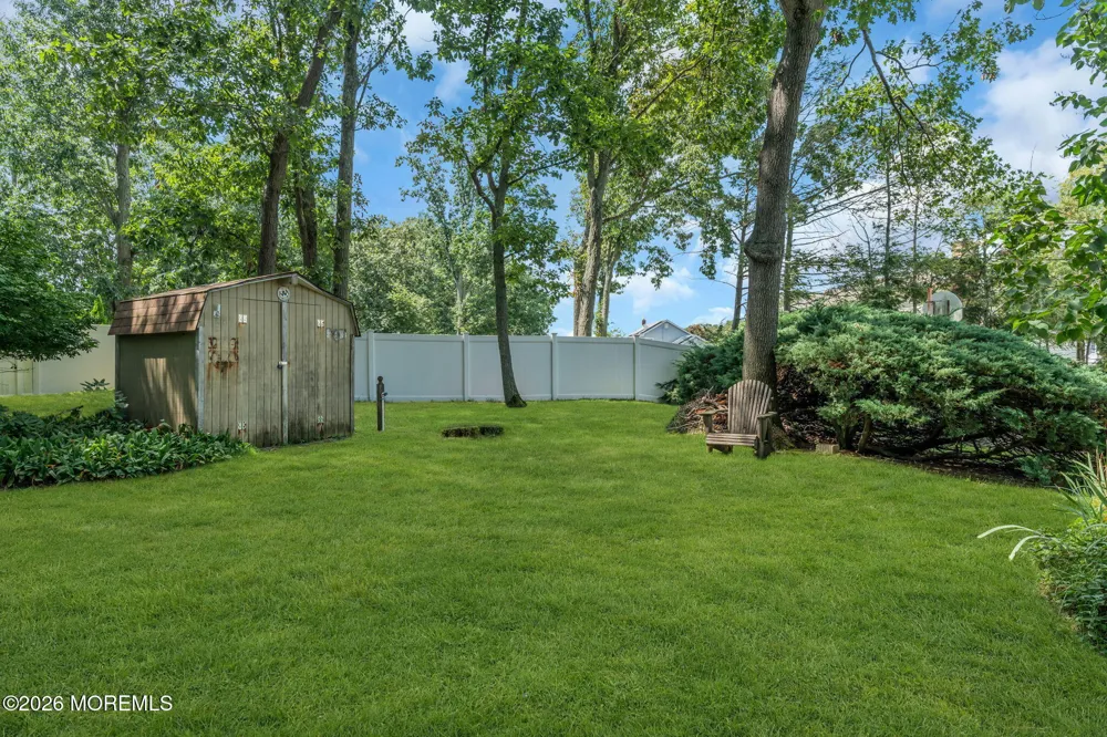 29 Meadowbrook Drive Howell, NJ 07731