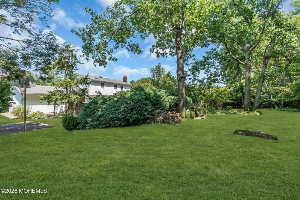 29 Meadowbrook Drive Howell, NJ 07731