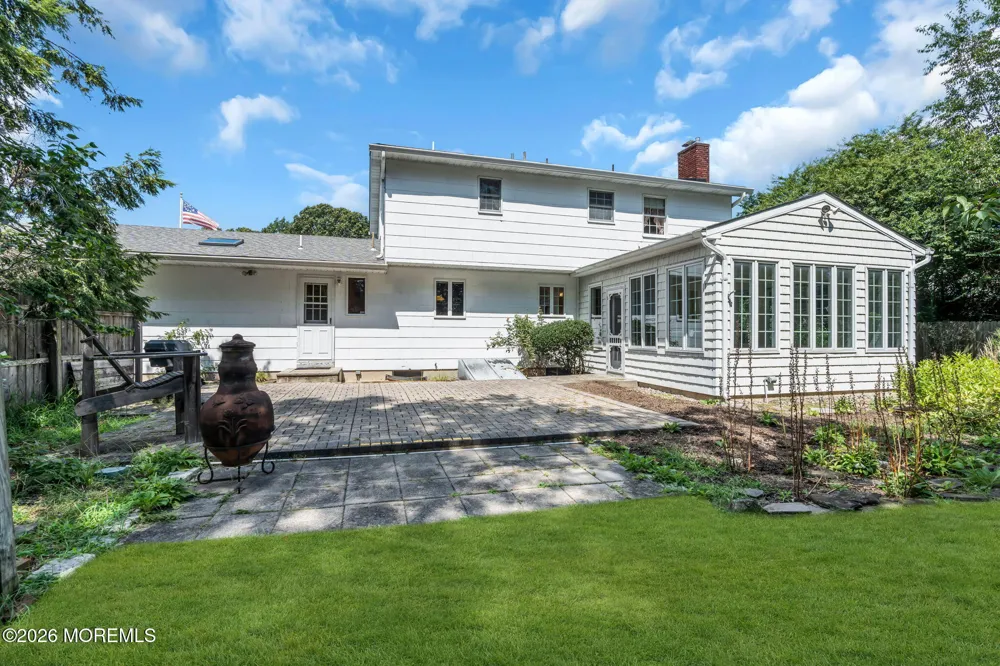 29 Meadowbrook Drive Howell, NJ 07731