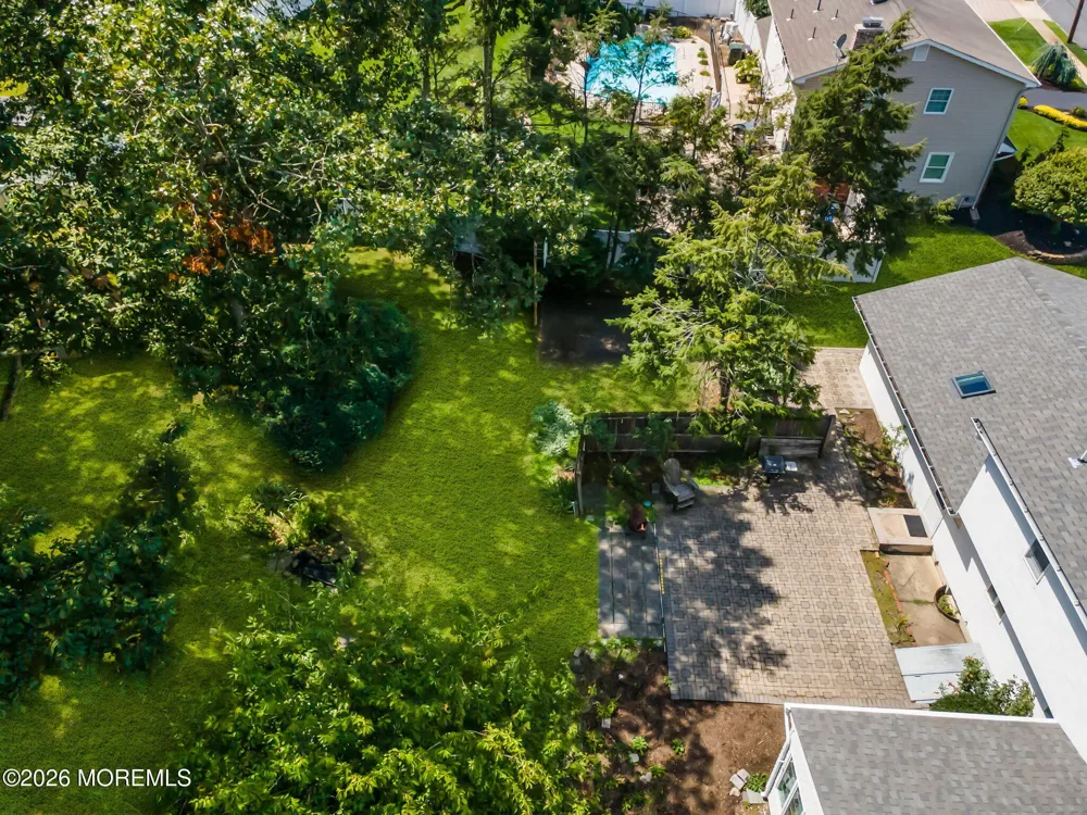 29 Meadowbrook Drive Howell, NJ 07731