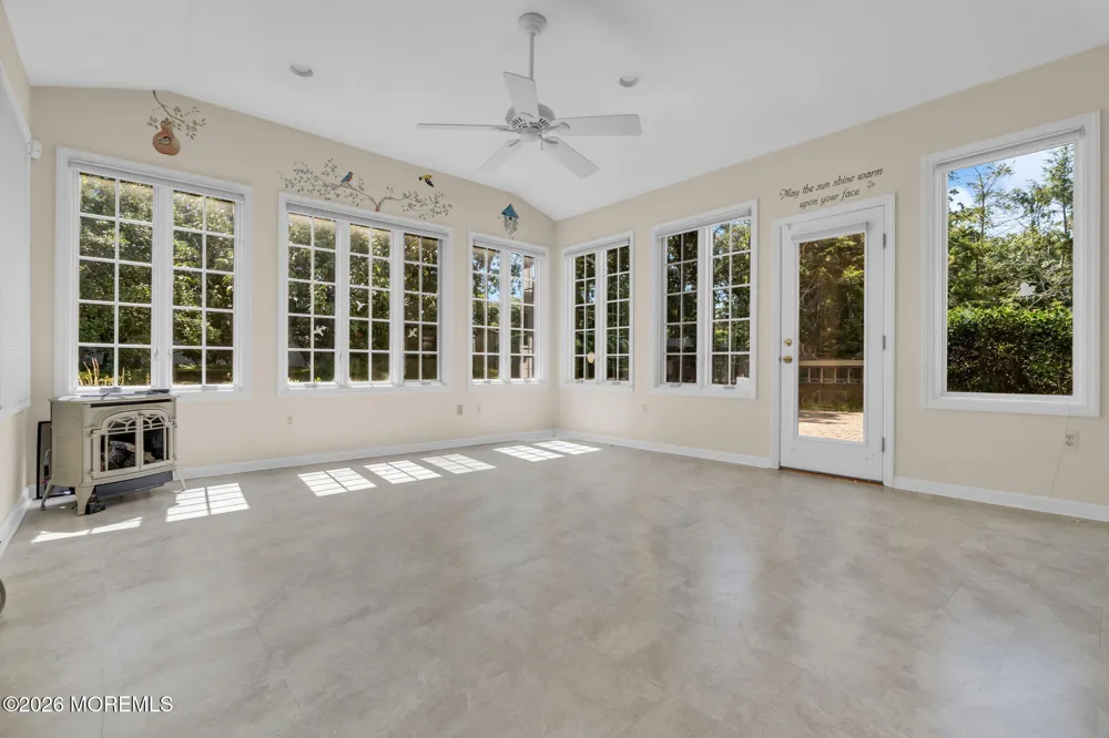 29 Meadowbrook Drive Howell, NJ 07731