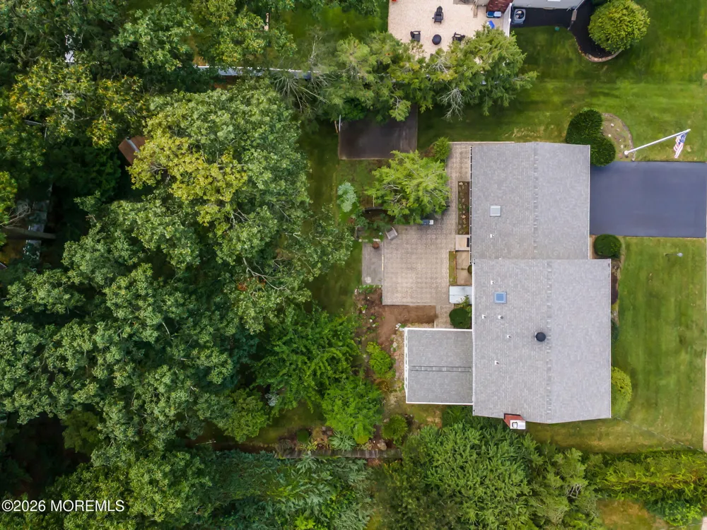 29 Meadowbrook Drive Howell, NJ 07731