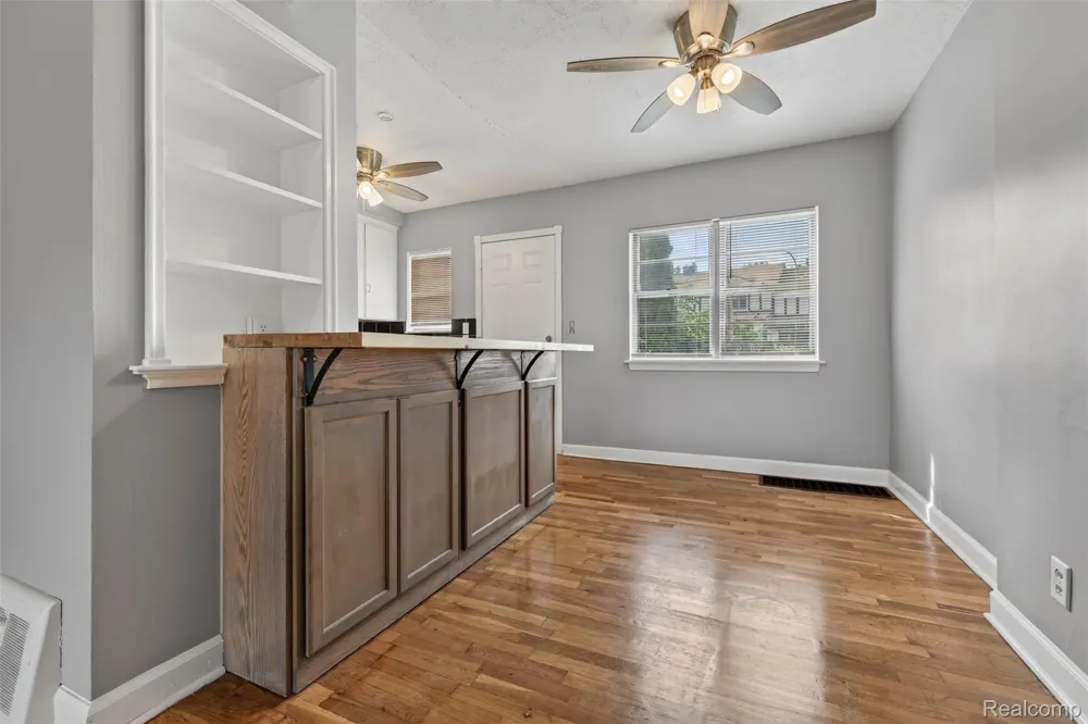 316 Sheffield Avenue Flint City, MI 48503