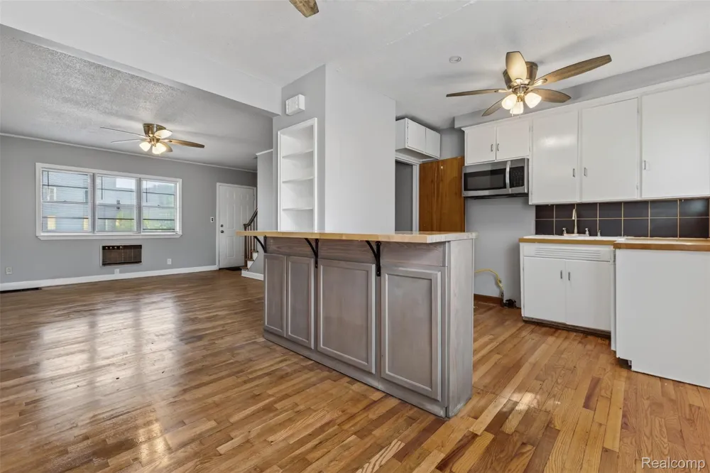 316 Sheffield Avenue Flint City, MI 48503