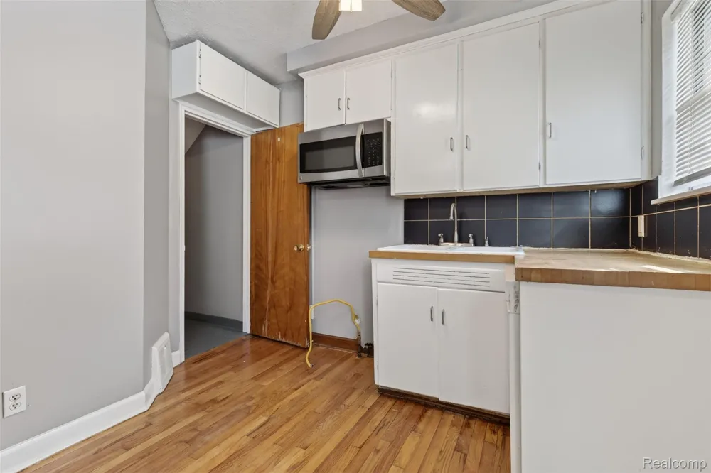 316 Sheffield Avenue Flint City, MI 48503