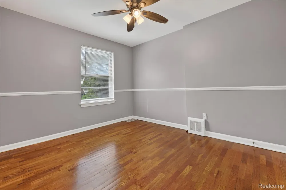 316 Sheffield Avenue Flint City, MI 48503