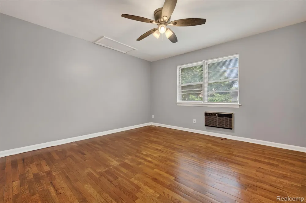 316 Sheffield Avenue Flint City, MI 48503