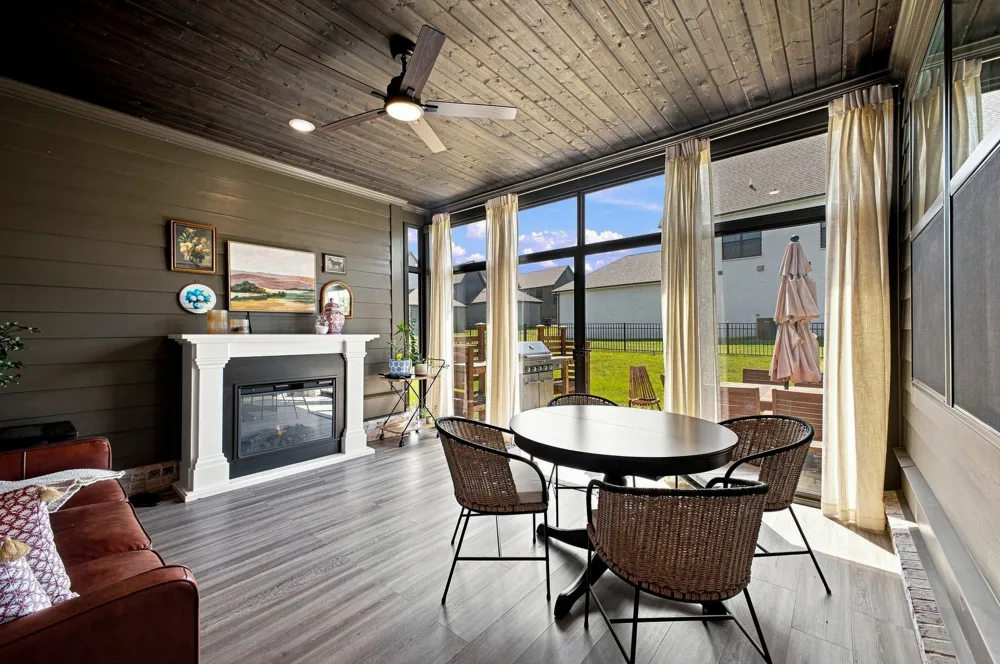 3487 Burgate Trl Thompsons Station, TN 37179