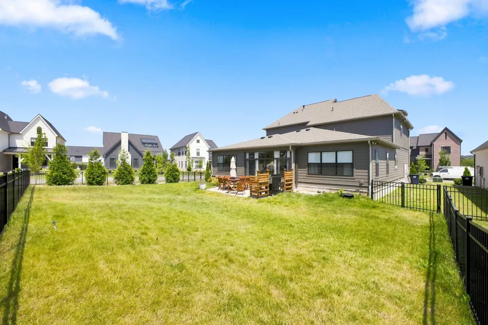 3487 Burgate Trl Thompsons Station, TN 37179