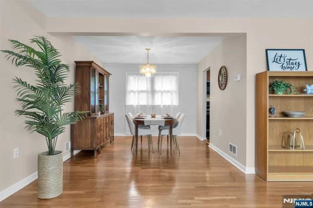 12 Brook Place West Orange, NJ 07052