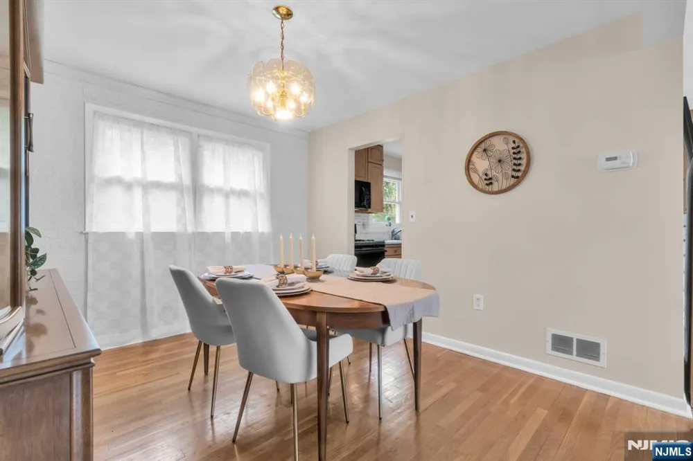 12 Brook Place West Orange, NJ 07052