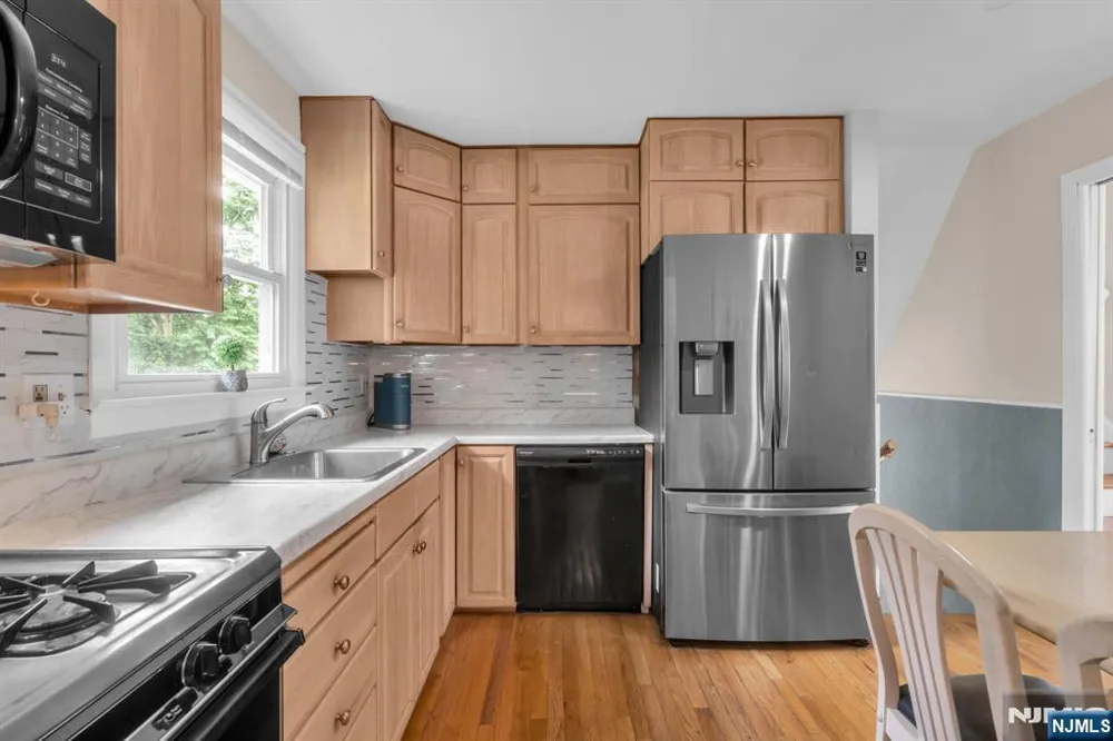 12 Brook Place West Orange, NJ 07052