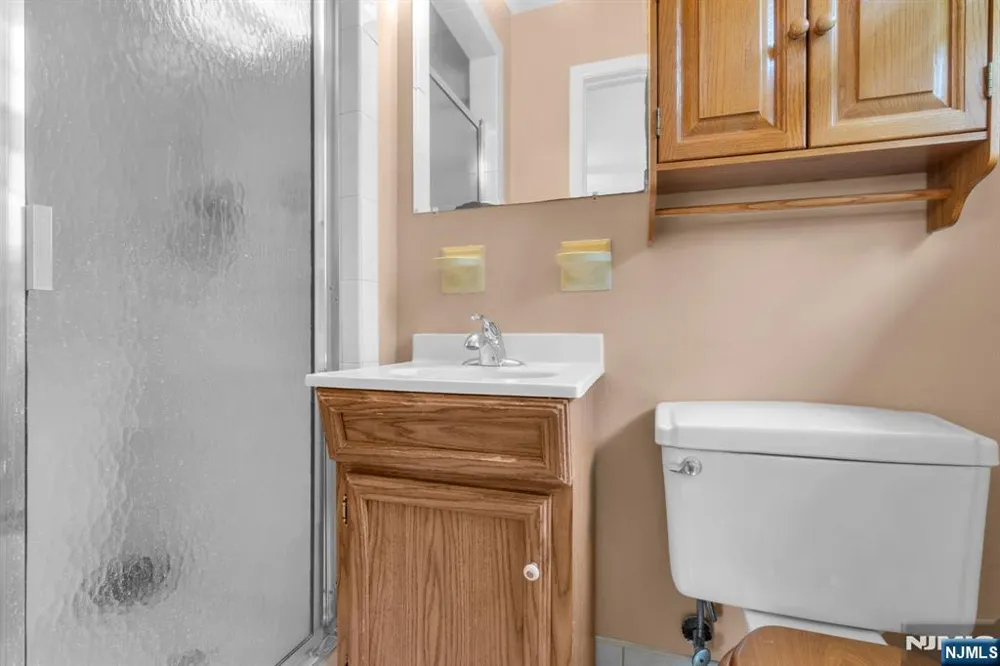 12 Brook Place West Orange, NJ 07052
