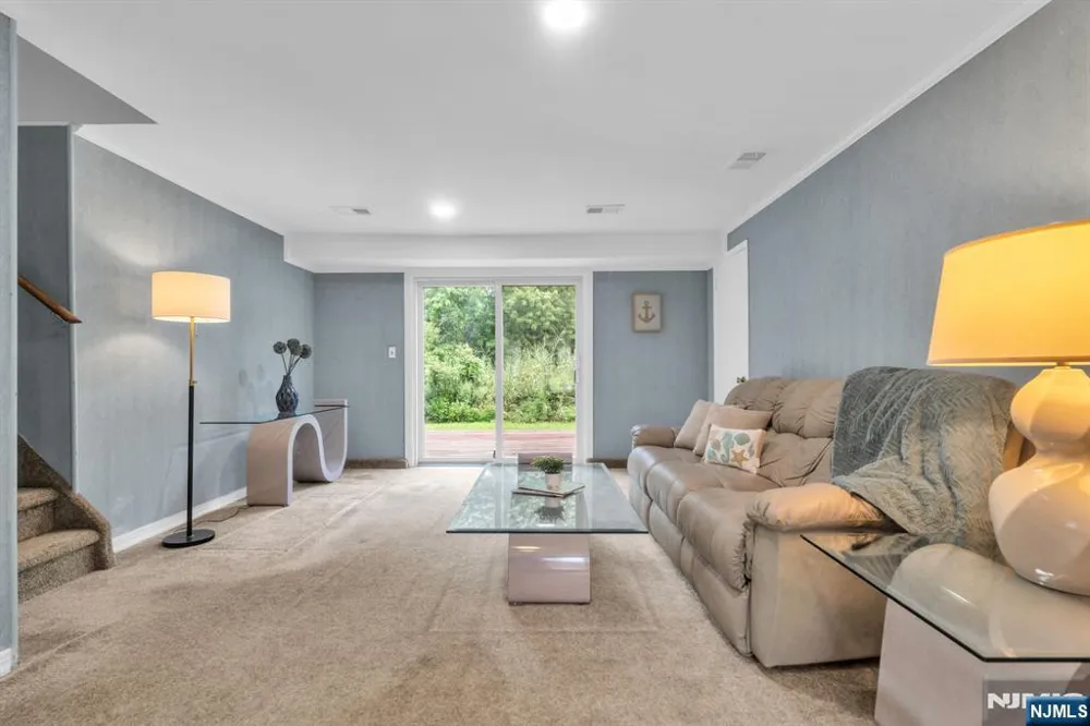 12 Brook Place West Orange, NJ 07052