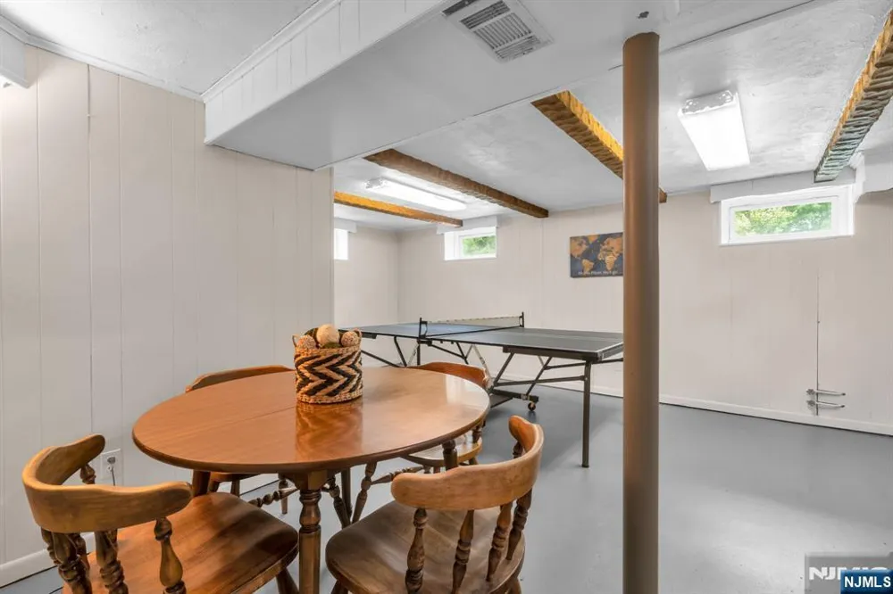 12 Brook Place West Orange, NJ 07052