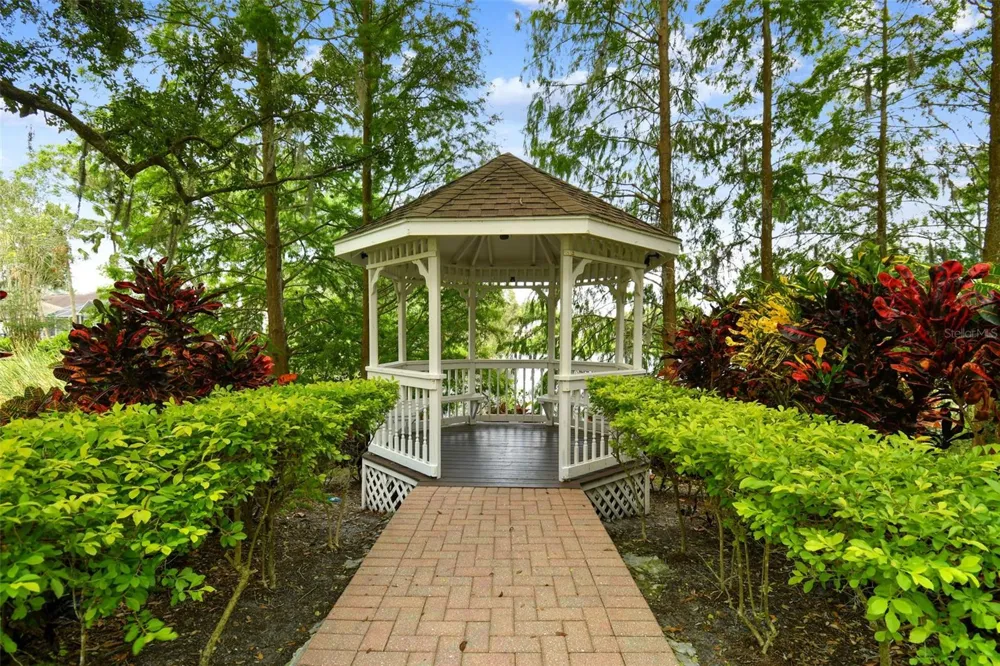 16804 SHEFFIELD PARK DRIVE Lutz, FL 33549