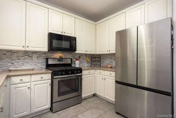 35 Meadow Lane #35-Building 8F Nanuet, NY 10954