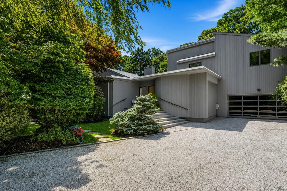 3 Quantuck Bay Lane Westhampton Beach, NY 11978