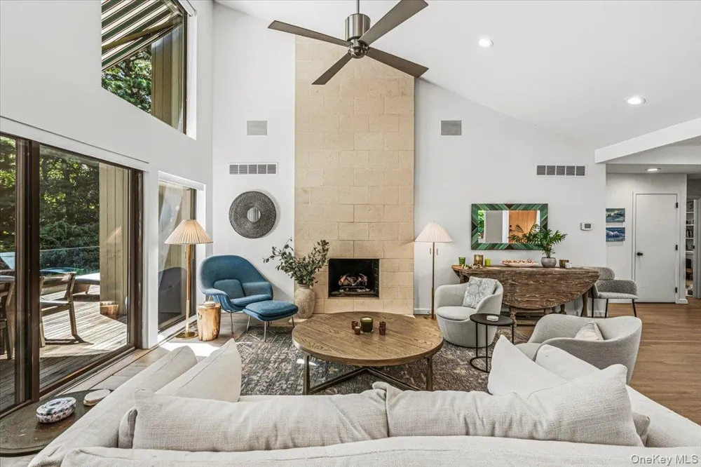 3 Quantuck Bay Lane Westhampton Beach, NY 11978