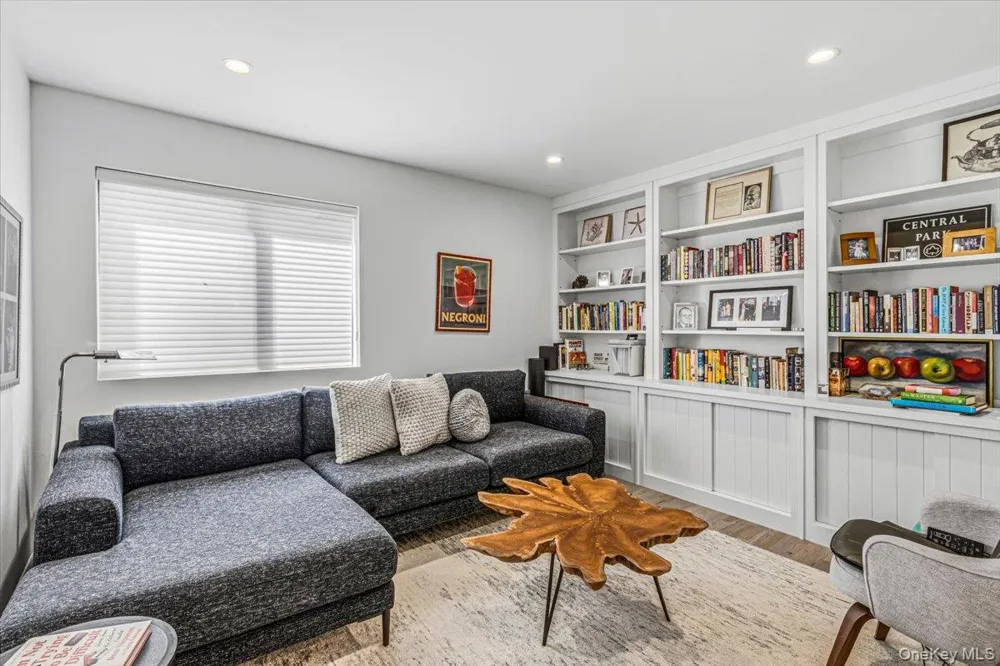 3 Quantuck Bay Lane Westhampton Beach, NY 11978