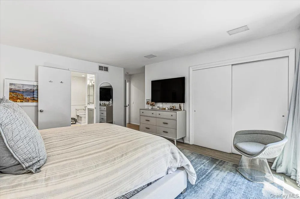 3 Quantuck Bay Lane Westhampton Beach, NY 11978