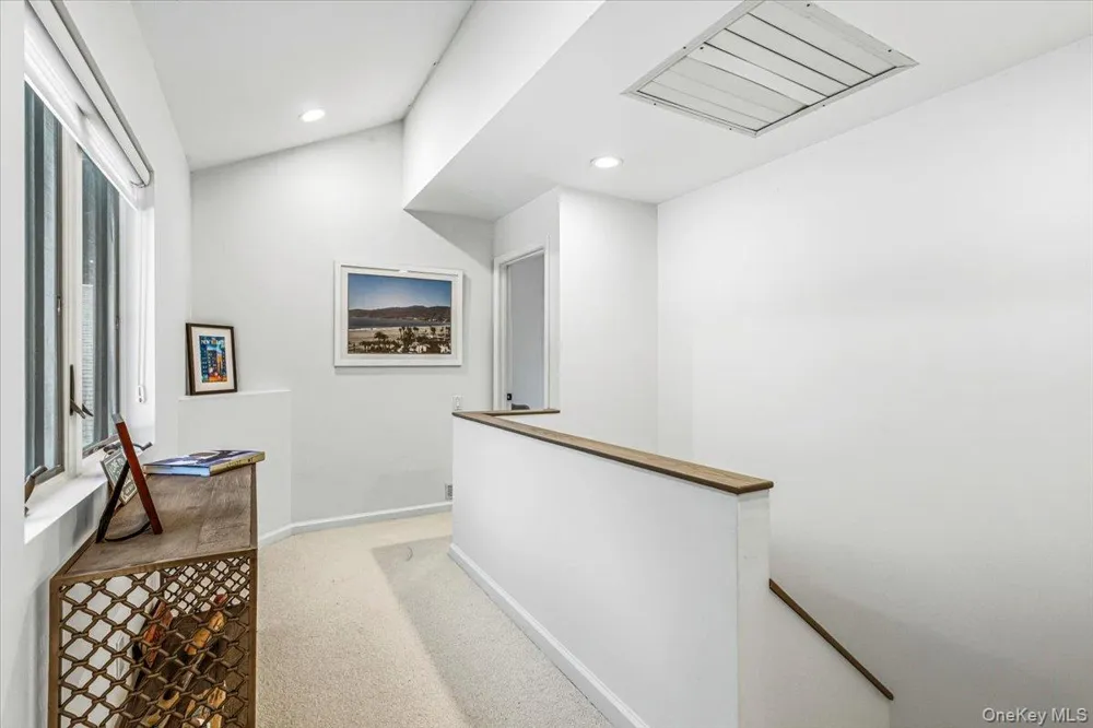 3 Quantuck Bay Lane Westhampton Beach, NY 11978