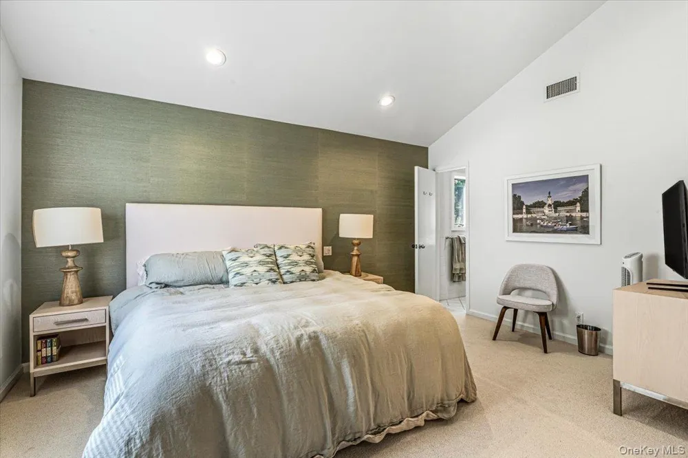3 Quantuck Bay Lane Westhampton Beach, NY 11978