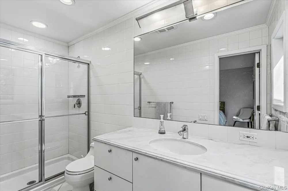 3 Quantuck Bay Lane Westhampton Beach, NY 11978