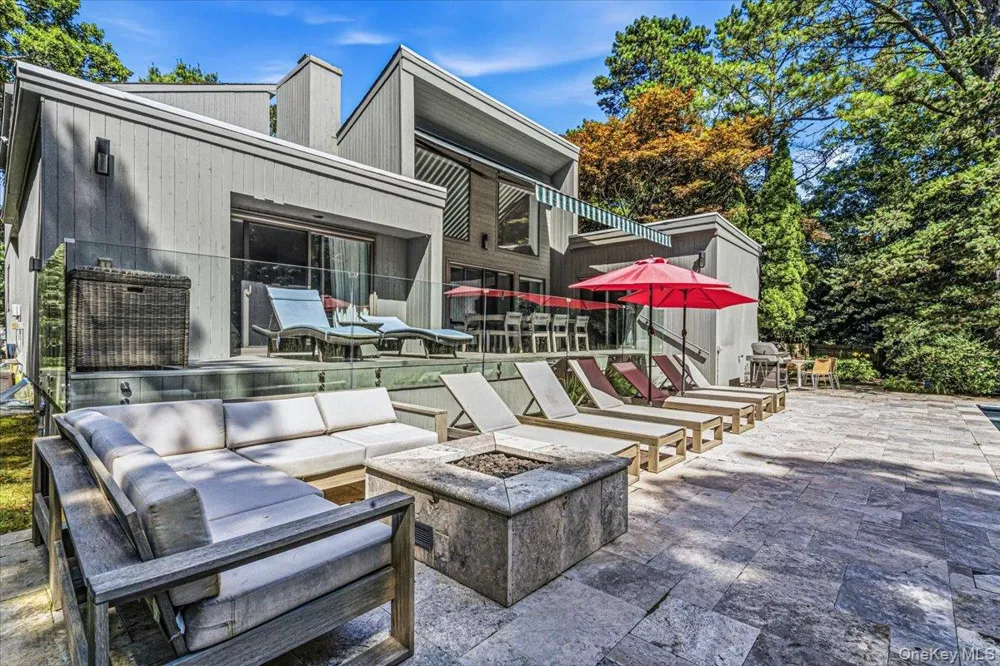 3 Quantuck Bay Lane Westhampton Beach, NY 11978
