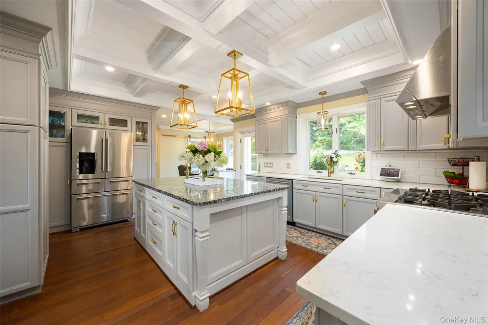 61 High View Road Fishkill, NY 12524