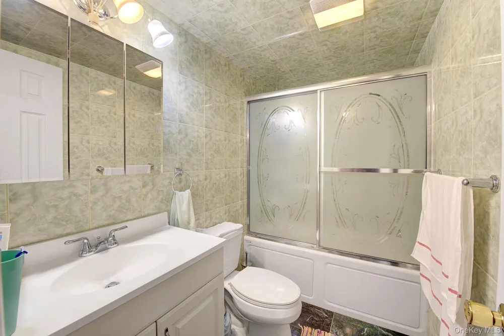 409 Saint Agnes Place Franklin Square, NY 11010