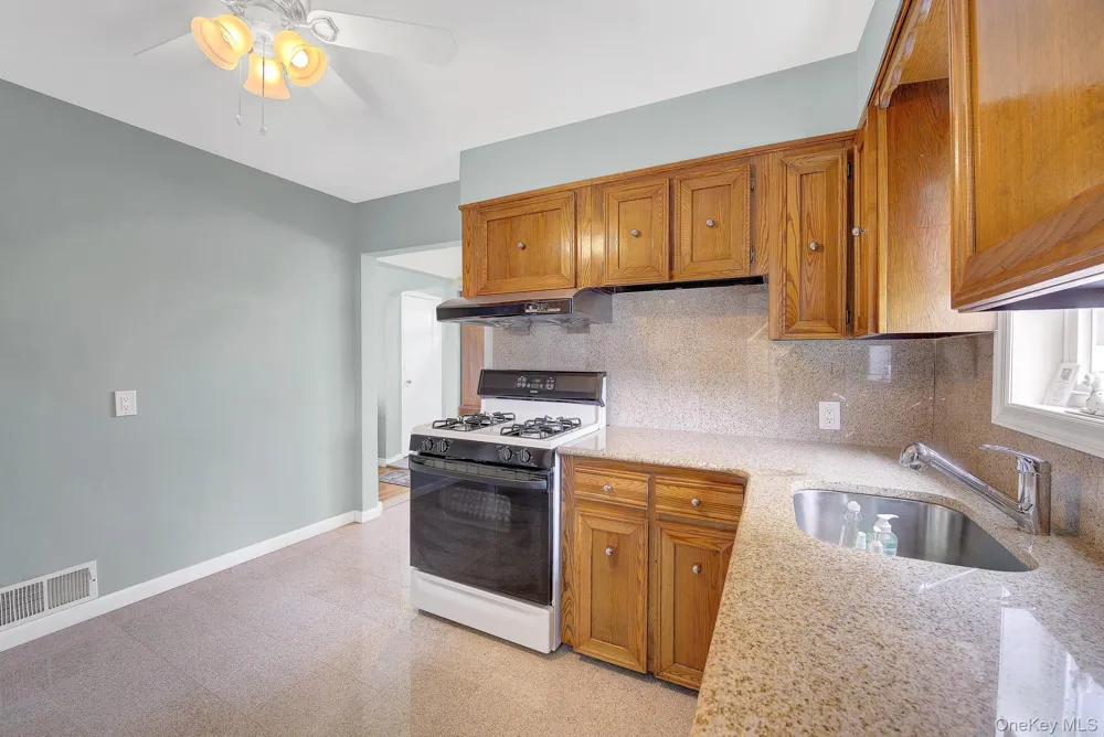 409 Saint Agnes Place Franklin Square, NY 11010