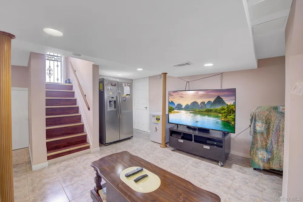 409 Saint Agnes Place Franklin Square, NY 11010