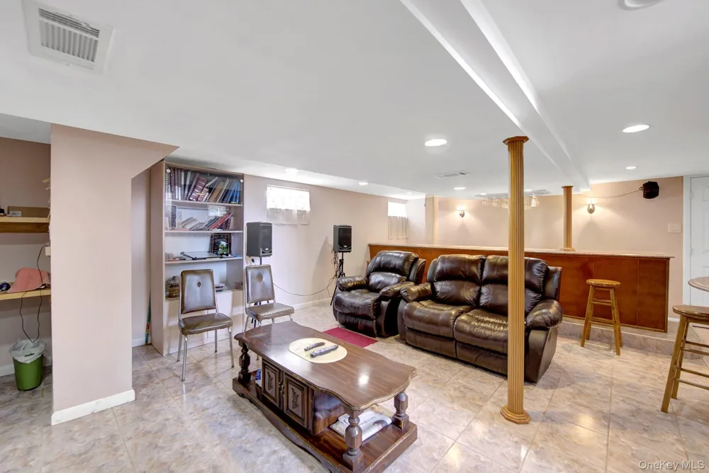 409 Saint Agnes Place Franklin Square, NY 11010
