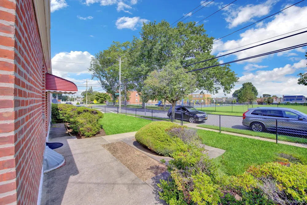 409 Saint Agnes Place Franklin Square, NY 11010