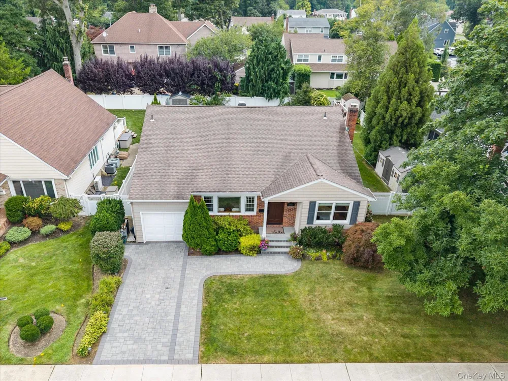 1415 Gaston Street Wantagh, NY 11793